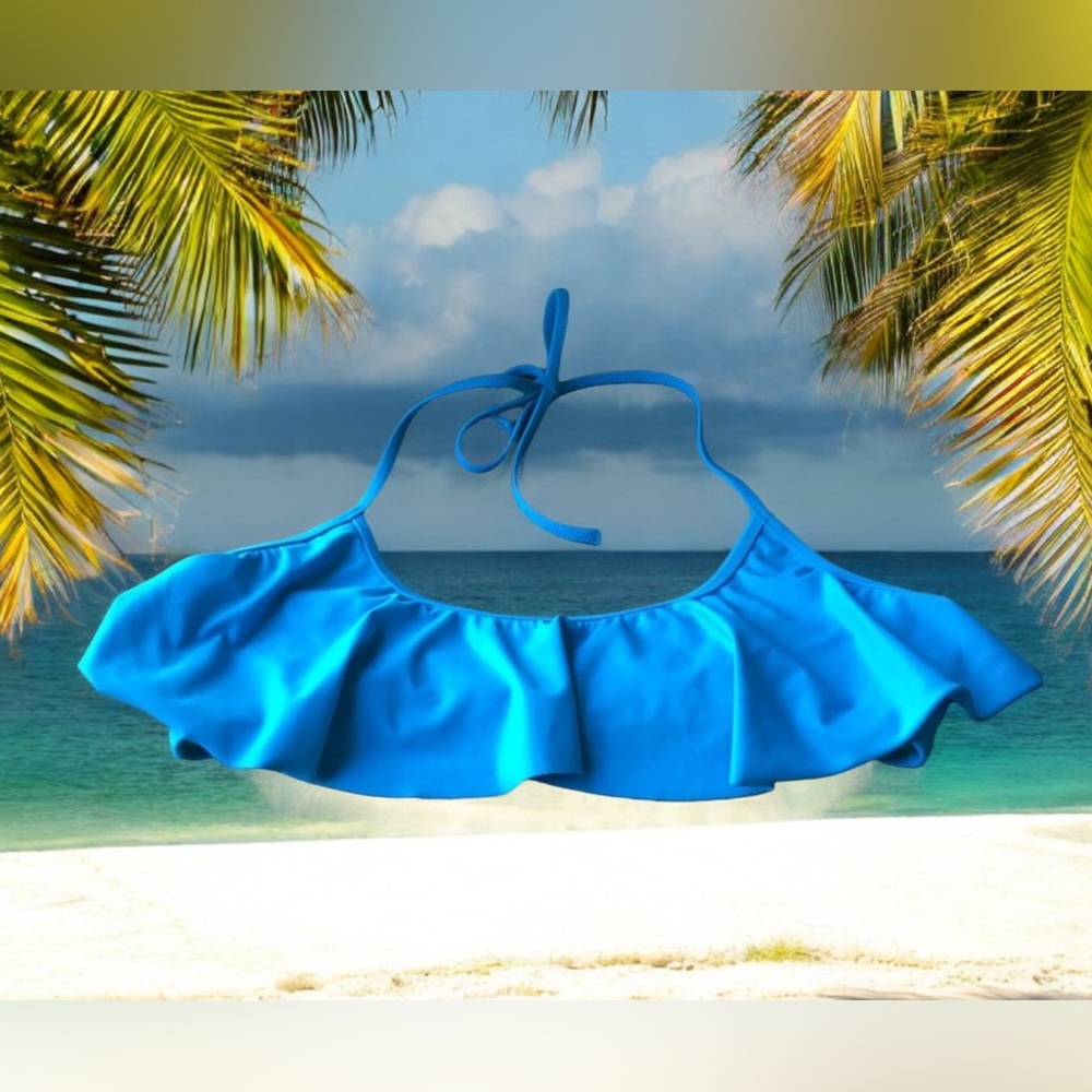 ⭐️ Blue swimsuit top. Medium. Victoria’s Secret. Gently used.